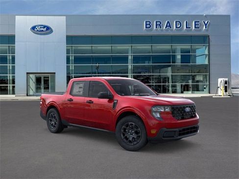 New 2025 Ford Maverick XLT image 7