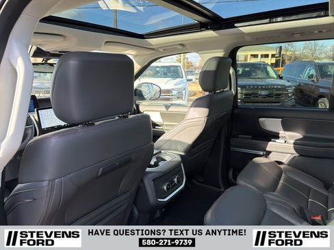 Used 2025 Ford Expedition Max Active AWD/4WD image 31