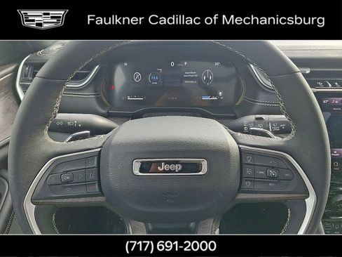 Used 2025 Jeep Grand Cherokee L Limited w/ Black Appearance Package image 21