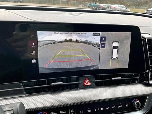 Used 2025 Kia Sportage SX Prestige image 14