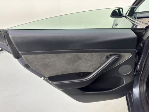 Used 2023 Tesla Model 3 Standard Range image 41