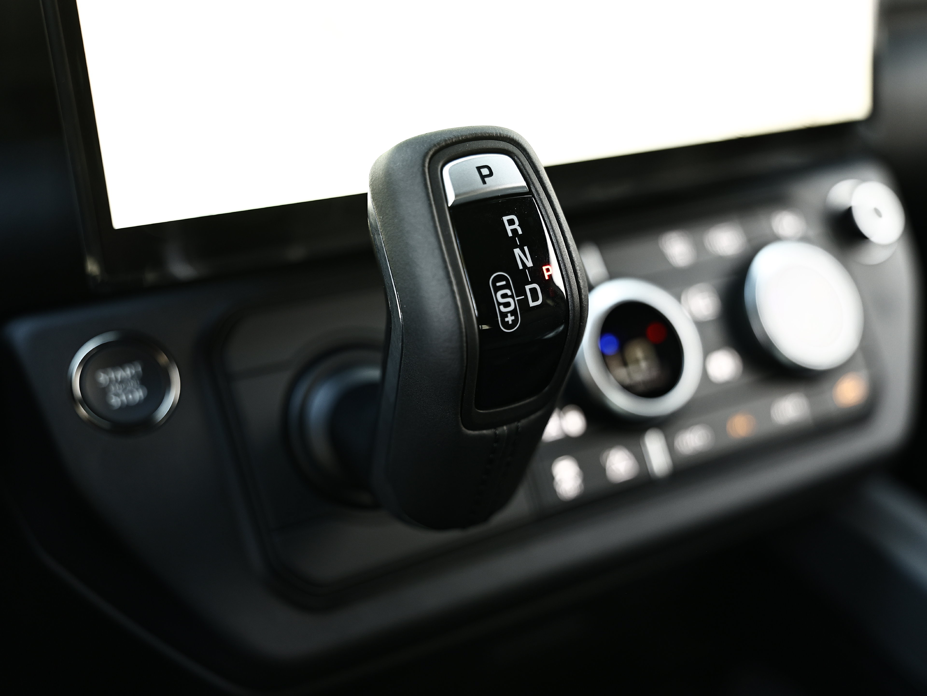 New 2026 Land Rover Defender 110 AWD/4WD image 49