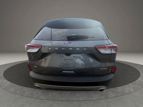 Used 2022 Ford Escape SE image 6