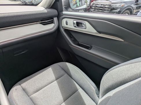 New 2026 Ford Explorer Active image 19