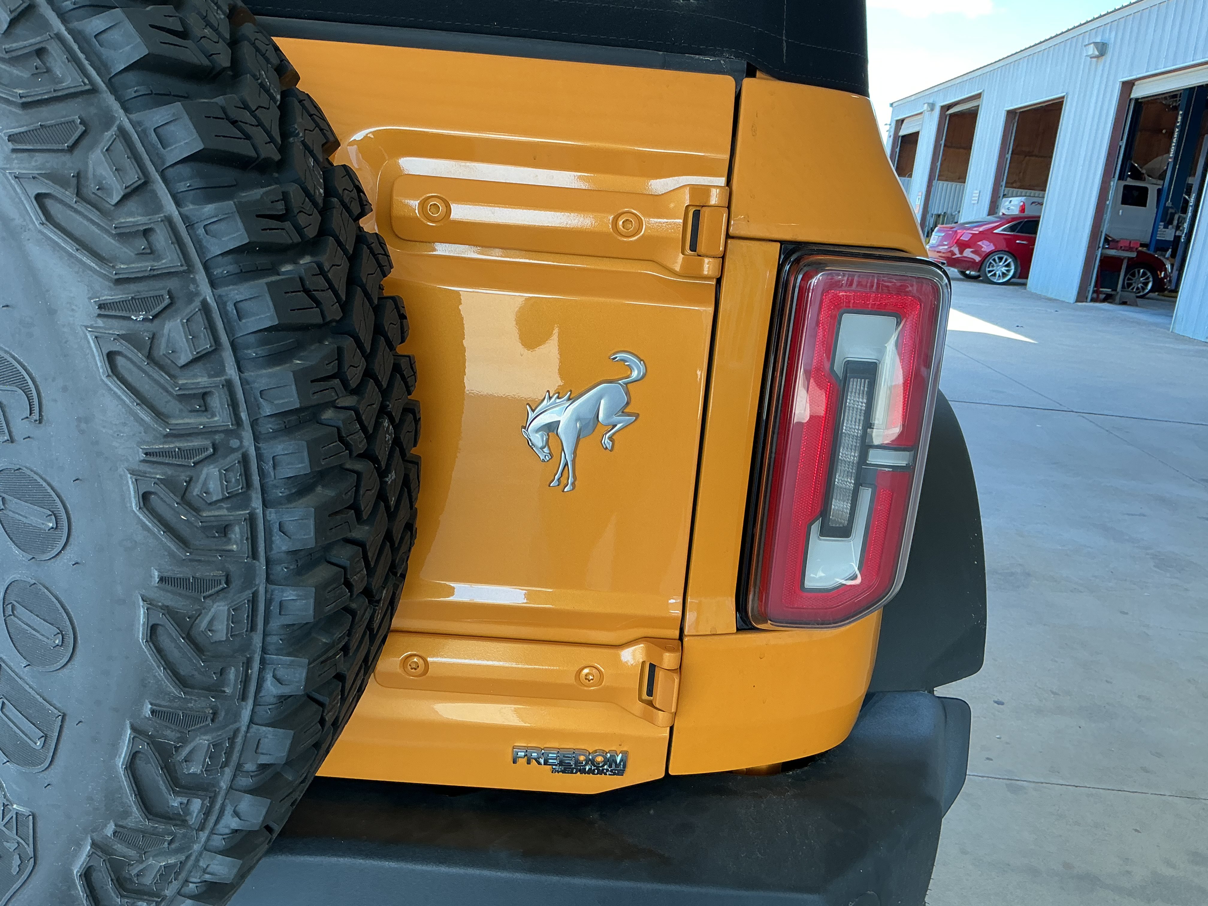 Used 2021 Ford Bronco Outer Banks w/ Sasquatch Package AWD/4WD image 32