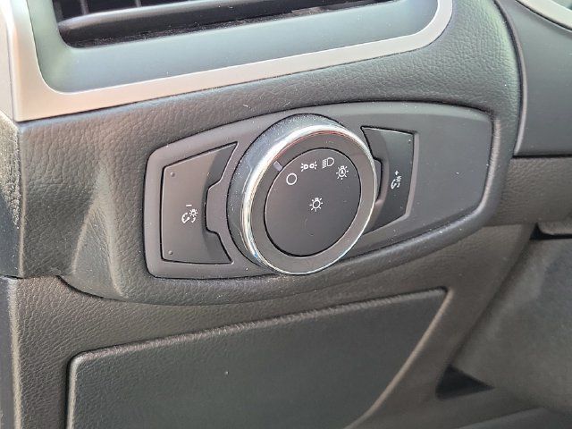 Used 2018 Ford Edge SEL w/ Equipment Group 201A AWD/4WD image 10