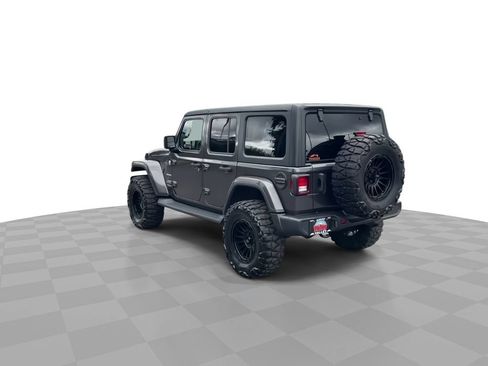 Used 2021 Jeep Wrangler Unlimited Sahara AWD/4WD image 6