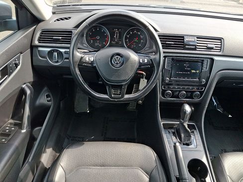 Used 2018 Volkswagen Passat 2.0T S FWD image 12