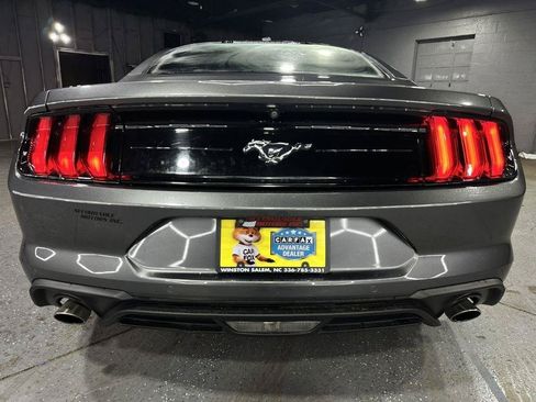 Used 2018 Ford Mustang Premium RWD image 3
