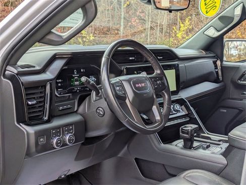 Used 2022 GMC Sierra 1500 AT4 w/ Technology Package image 14