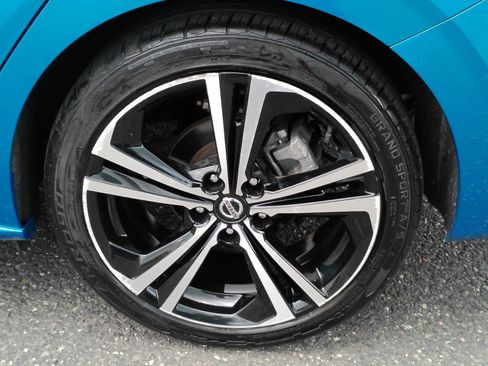 Used 2021 Nissan Sentra SR FWD image 30