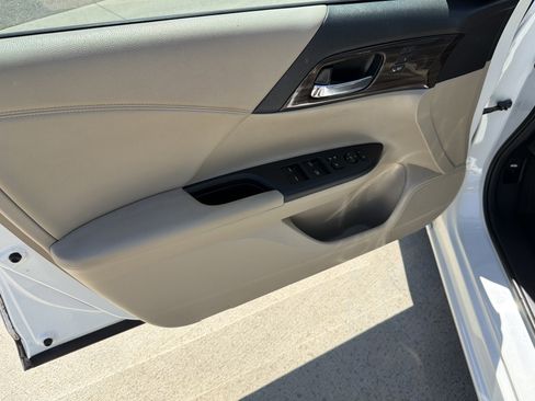 Used 2016 Honda Accord EX-L image 14