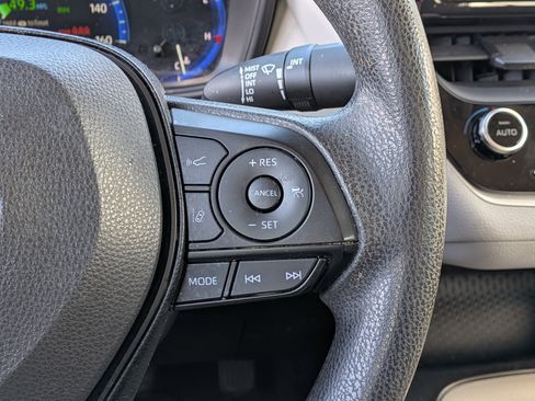 Certified 2022 Toyota Corolla LE image 26