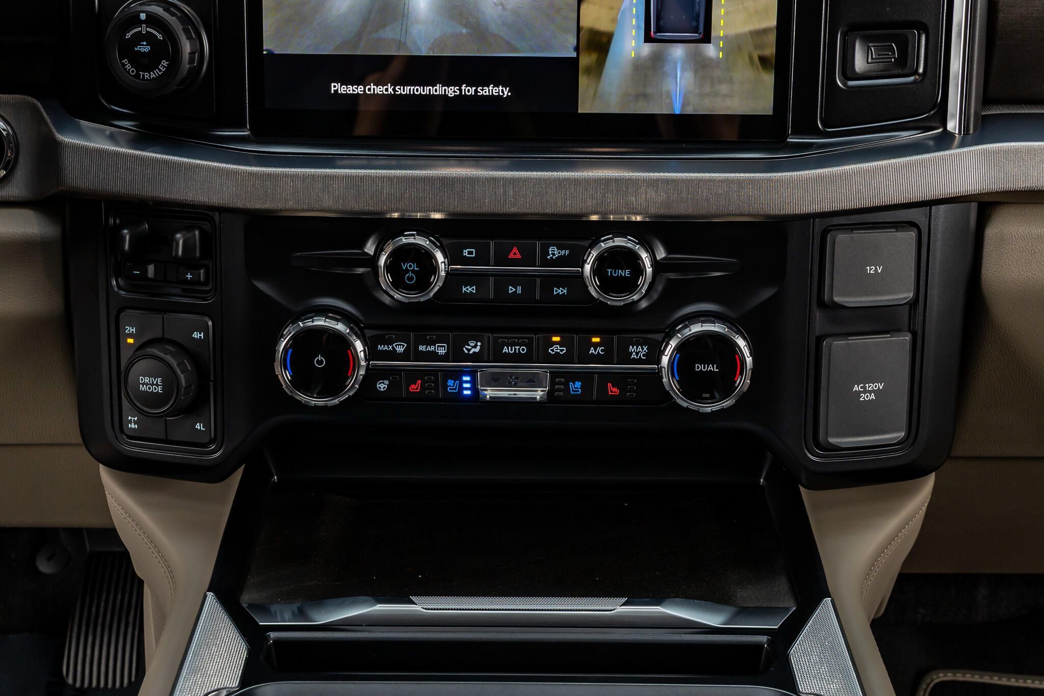 Used 2026 Ford F250 Platinum w/ Platinum Plus Package AWD/4WD image 26