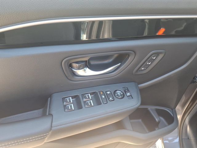 Used 2025 Honda Pilot Touring image 13