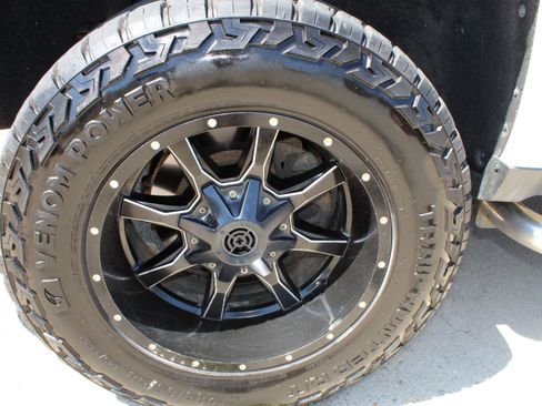 Used 2016 Chevrolet Silverado 1500 LTZ Z71 w/ LTZ Plus Package AWD/4WD image 37