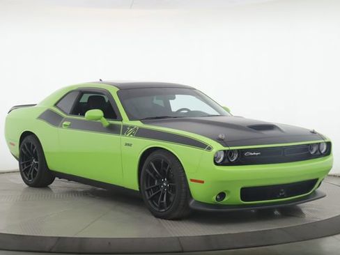 Used 2023 Dodge Challenger R/T Scat Pack w/ T/A Package RWD image 2