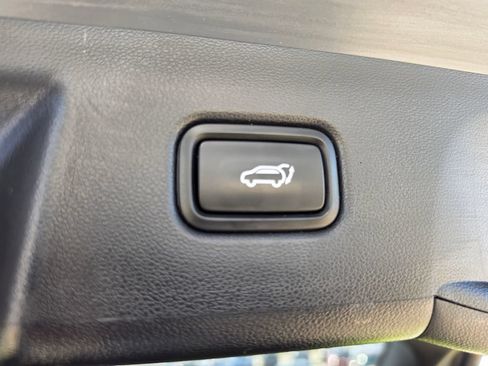 Used 2025 Hyundai Tucson SEL AWD/4WD image 13