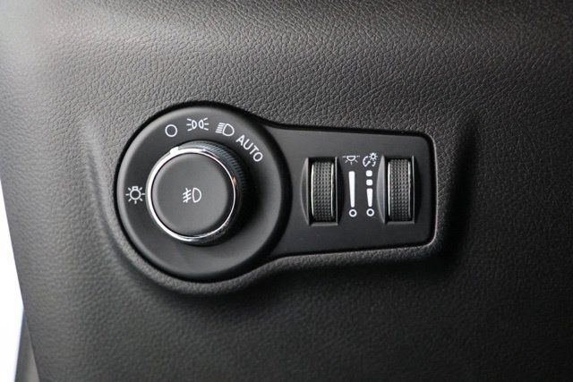 Used 2025 Jeep Compass Limited AWD/4WD image 16
