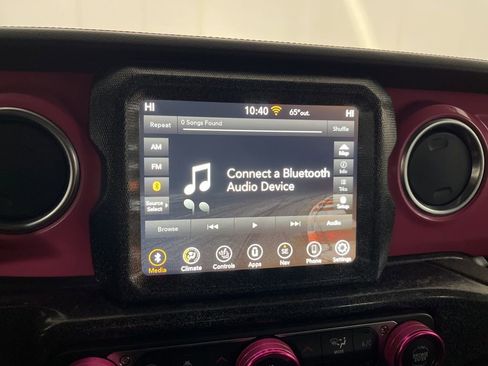 Used 2022 Jeep Wrangler Unlimited Rubicon w/ Cold Weather Group image 69