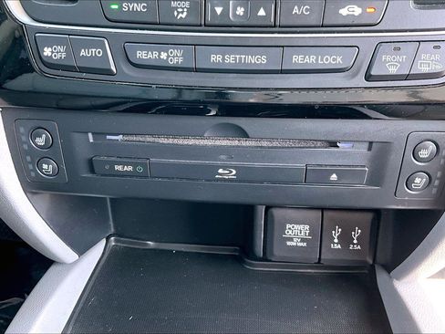 Used 2016 Honda Pilot Elite image 22