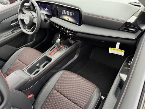 New 2026 Nissan Kicks SR w/ SR Premium Package AWD/4WD image 20