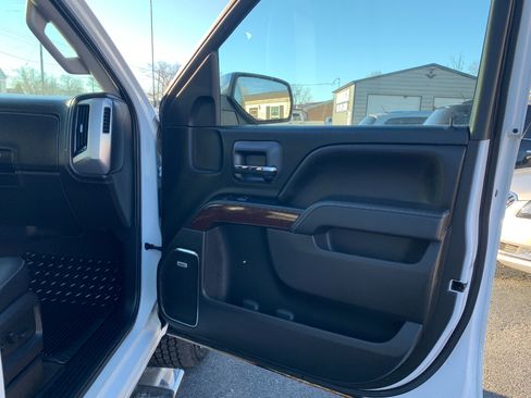 Used 2015 GMC Sierra 1500 SLT w/ SLT Crew Cab Value Package image 36