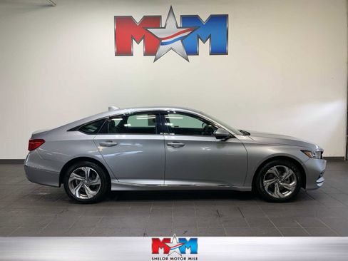 Used 2019 Honda Accord EX image 1