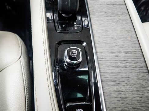 Used 2023 Volvo XC90 B6 Plus w/ Protection Package Premier image 18