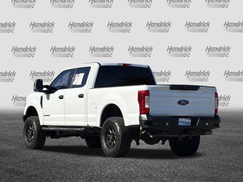 Used 2019 Ford F250 XLT w/ XLT Value Package image 7