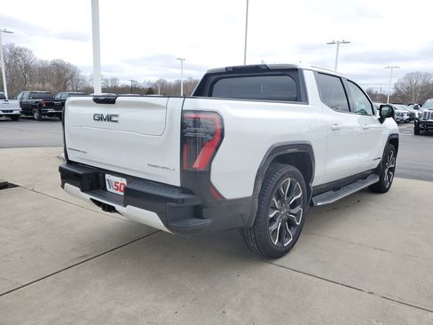 New 2025 GMC Sierra EV Denali image 4
