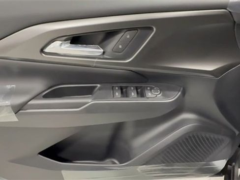 New 2026 Chevrolet Equinox EV LT image 12