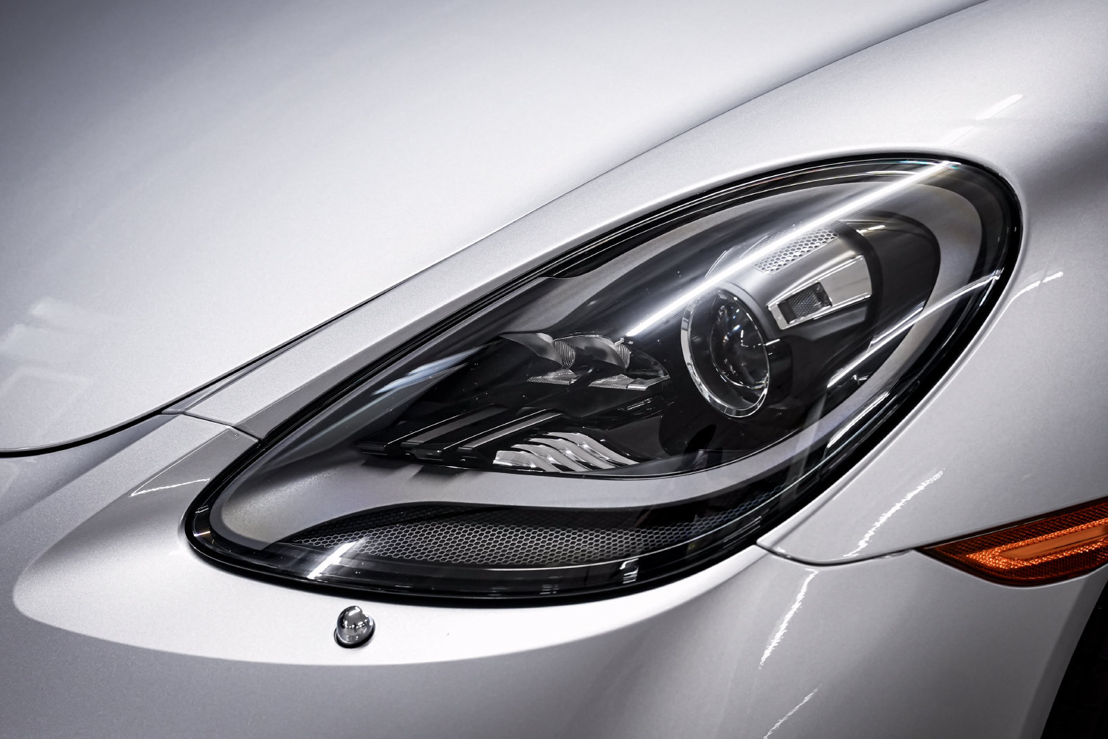 Used 2024 Porsche 718 Cayman RWD image 29