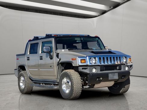 Used 2005 HUMMER H2 SUT w/ Preferred Equipment Group image 7