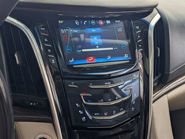 Used 2019 Cadillac Escalade Luxury AWD/4WD image 31