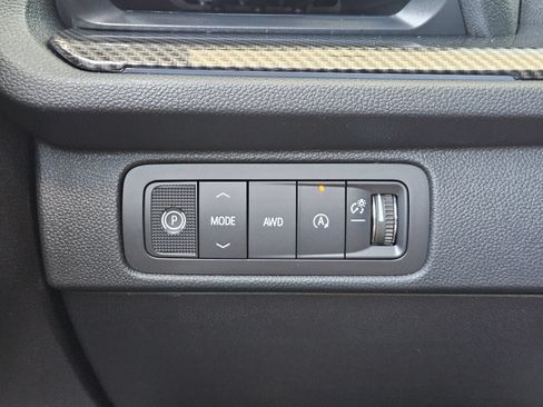 New 2027 Chevrolet Traverse Z71 w/ Driver Confidence Package AWD/4WD image 23