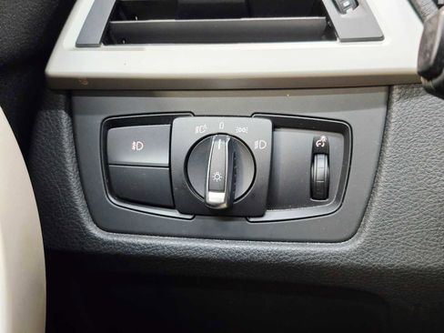 Used 2015 BMW 320i Sedan image 22