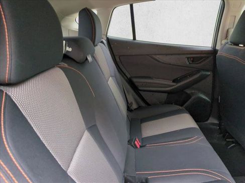 Used 2022 Subaru Crosstrek 2.0i Premium AWD/4WD image 18