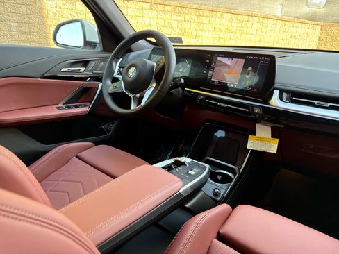 New 2026 BMW X1 xDrive28i image 9