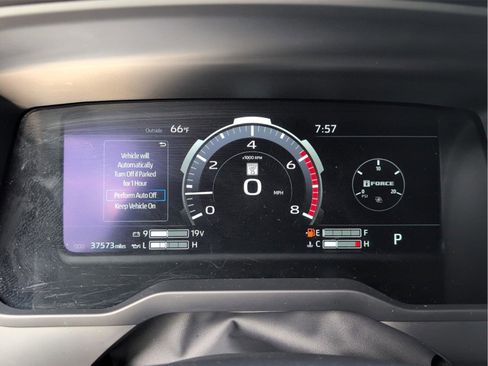 Used 2024 Toyota Tundra Limited AWD/4WD image 23