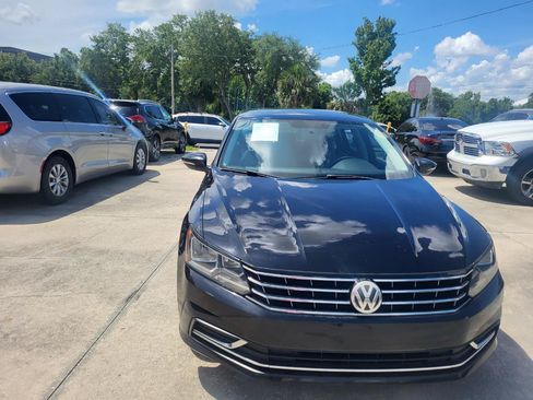 Used 2016 Volkswagen Passat 1.8T SE FWD image 4