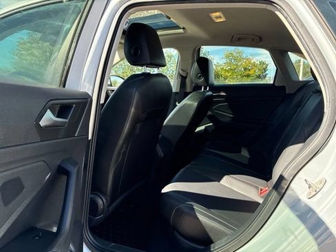 Used 2019 Volkswagen Jetta SE FWD image 13