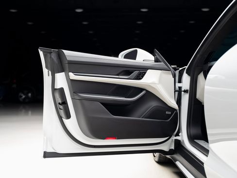 Used 2021 Porsche Taycan Turbo w/ Premium Package image 49