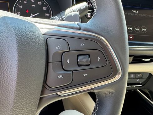 Used 2023 Buick Envision Essence AWD/4WD image 15