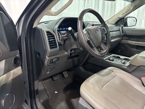 Used 2018 Ford Expedition XLT w/ Equipment Group 201A image 15
