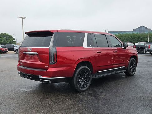 Used 2025 Cadillac Escalade ESV Premium Luxury w/ LPO, Floor Liner Package RWD image 6