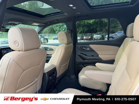 Used 2023 Chevrolet Traverse Premier AWD/4WD image 5