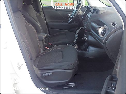 Used 2016 Jeep Renegade 75th Anniversary image 16