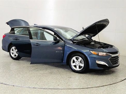 Used 2024 Chevrolet Malibu LT FWD image 9