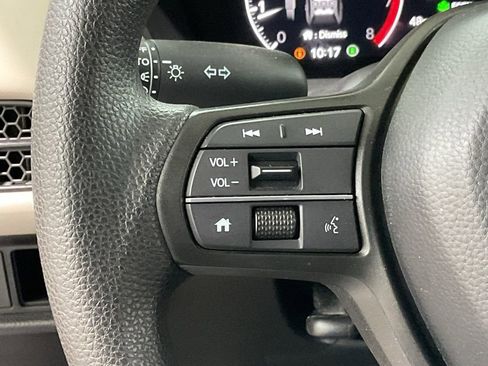 Certified 2026 Honda HR-V LX image 10